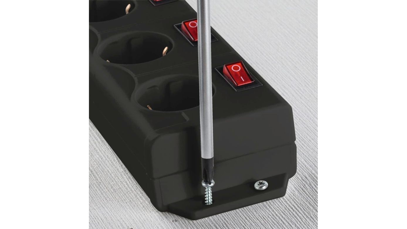 Hama Steckdosenleiste 6-fach XL schwarz, einzeln schaltbar mit Überspannungsschutz